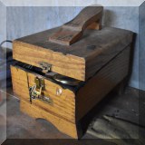 Z10. Shoe shine kit . - $12